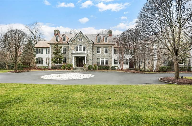 6 bedroom House For Sale: 69 Porchuck..