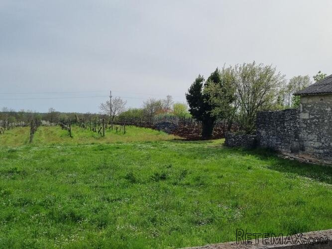 Istra, Žminj okolica - građevinsko zemljište 2055 m2 - 3