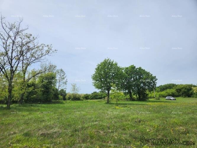POREČ - Prodaje se građevinsko zemljište, 12000m2 - 3