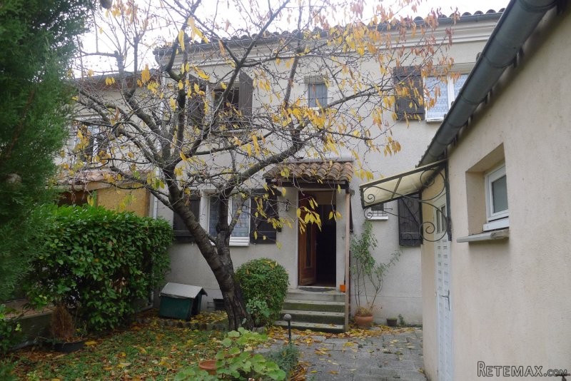 4 Bedrooms - Villa -..