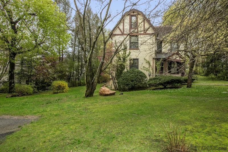 4 bedroom House For Sale: 6 Sunset.. - 2