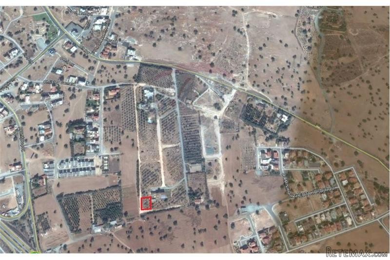 Plot of Land for Building - For Sale -..