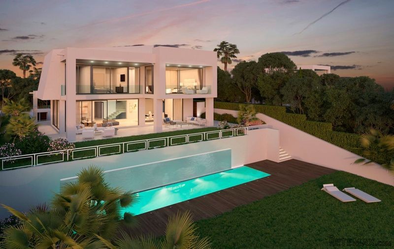 5 Bedrooms - Villas - Malaga - For Sale
