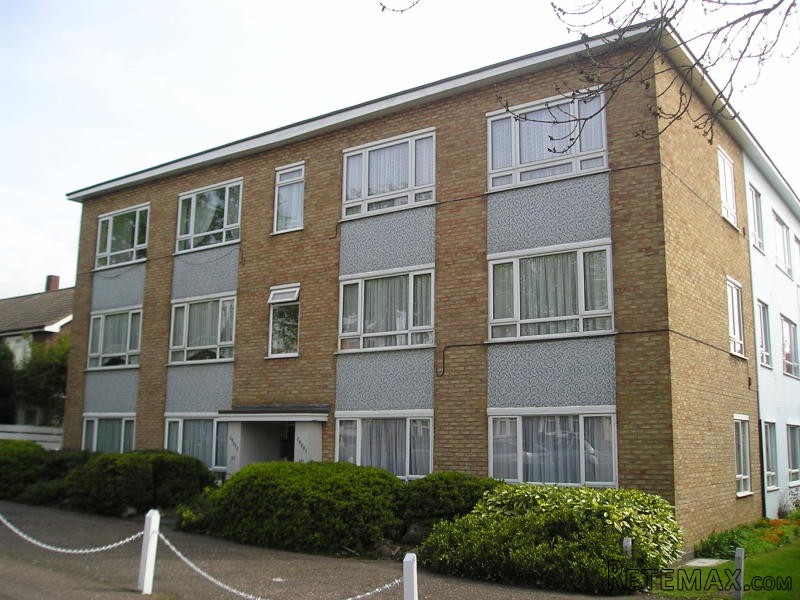 Grove Court Southbourne Grove Westcliff..