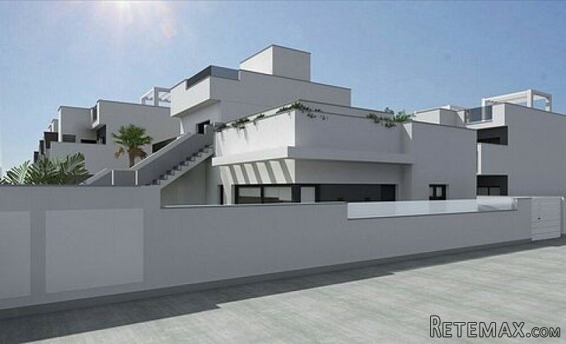 2 Bed Semi Detached Villa with the..