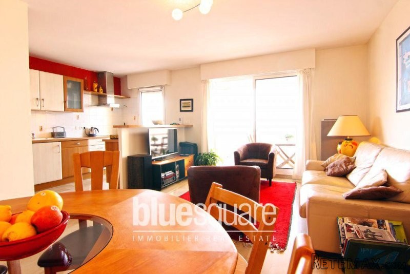 3 bedrooms apartment with pool in..