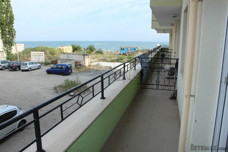 Beachfront 1-bedroom apartment with SEA.. - 2