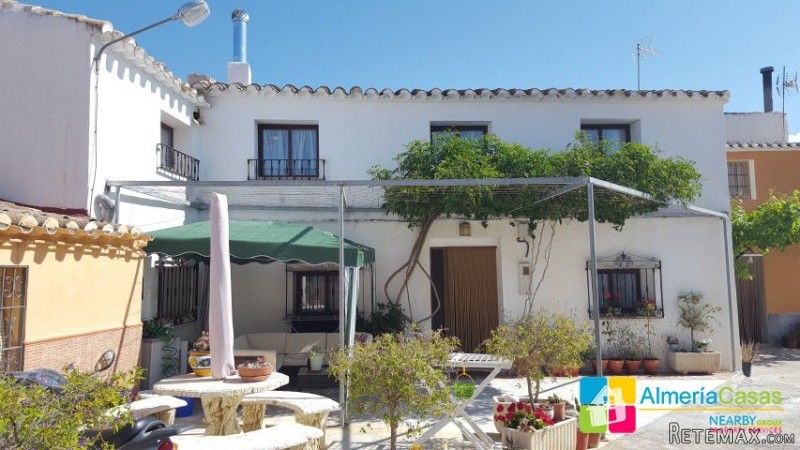 Town House For Sale In Lucar - 2