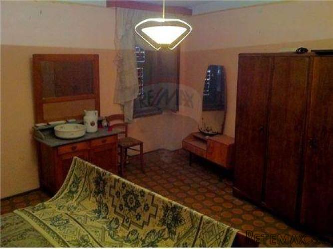 Vodnjan-Kuća u nizu s mnogo prostora i mogučnosti - 3