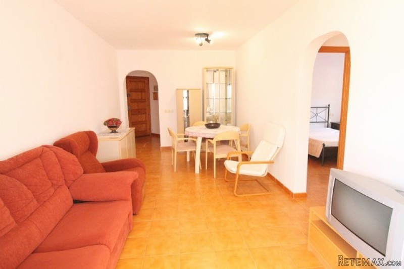 Well located 2 bedroom apartment in.. - 2