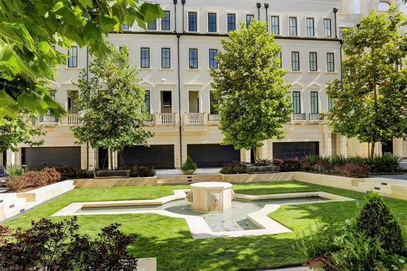 4 bedroom Town House For Sale: 2415 San..