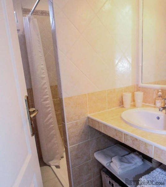 4 Bedroom Villa For Sale In Montauroux - 2