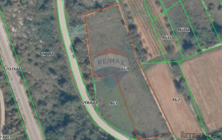 Istra, okolica Svetvincenta, gradjevinsko-poljoprivredna par - 2