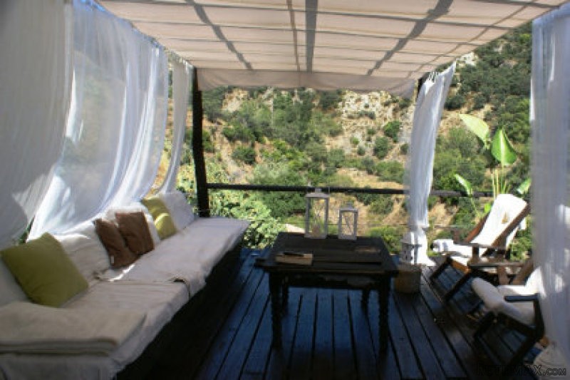 Town House for Sale in Salares 75.000..