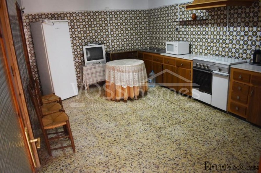 REDUCED - A traditional Country / Village house for sale.. - 5