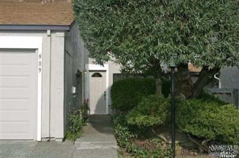 3 bedroom House Share For Sale: 909..
