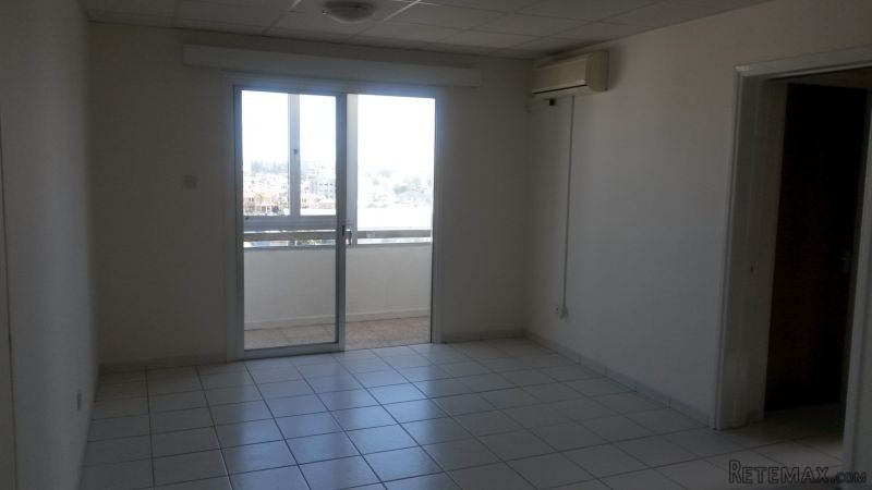 BARGAIN - 2 bedroom flat for sale -.. - 2