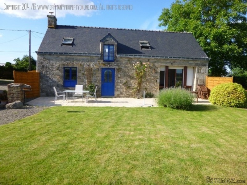 Character 3 bed with large barn &..