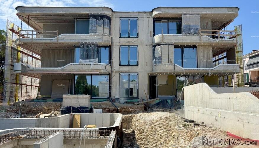 ROVINJ - prodaja stana u luksuznoj rezidenciji uz more / S16