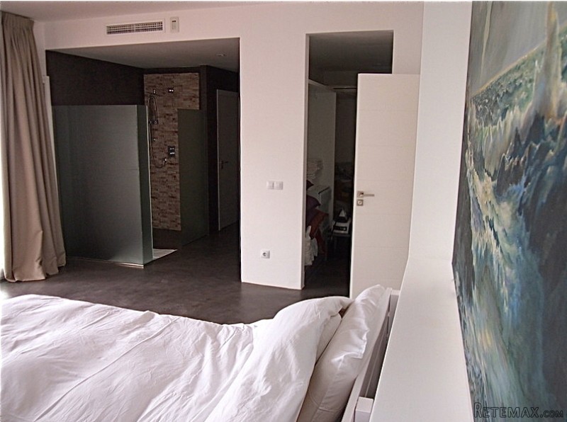 8 bedroom Villa For Sale: Cala Moli.. - 2