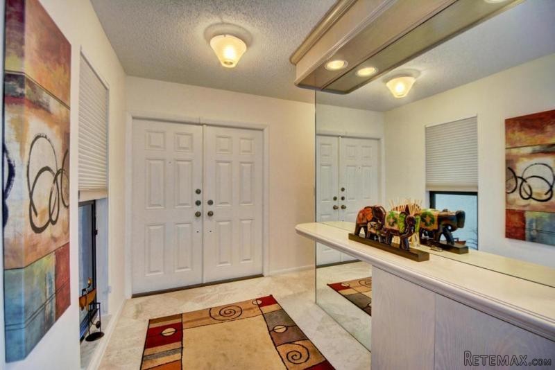6812 Willow Wood Dr #802, Boca Raton..