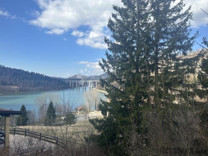FUŽINE KUĆA SA POGLEDOM NA JEZERO!