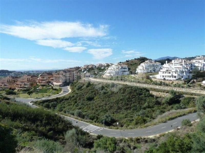 Plot/land For Sale In Nueva Andalucia..