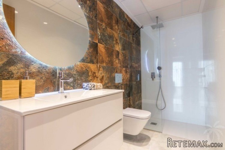 EXCLUSIVE BUILDING IN LA MATA BEACH. PENTHOUSE 3 BEDROOMS.. - 4