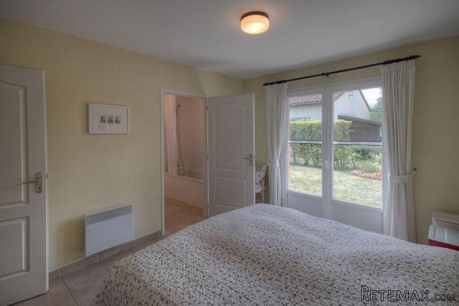 Les Forges (79) - Detached golf villa near 27 hole golf course.. - 8