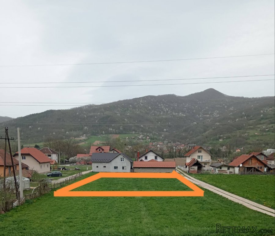 Prodajem parcelu u Bajinoj Basti - 2