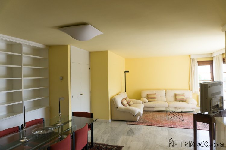 Spacious penthouse with sea views in Cas Catala. The.. - 2