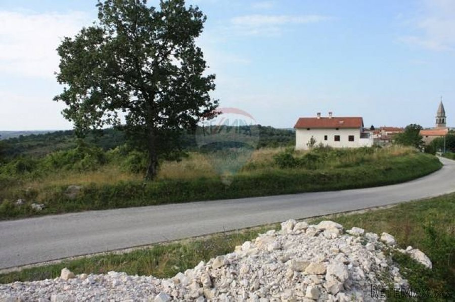 TRVIŽ - 1.428 m2 građevinsko zemljište u cijelosti - 2