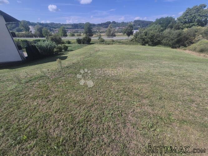 Zemljište u postupku prenamjene 2.316m² nadomak Krapine!