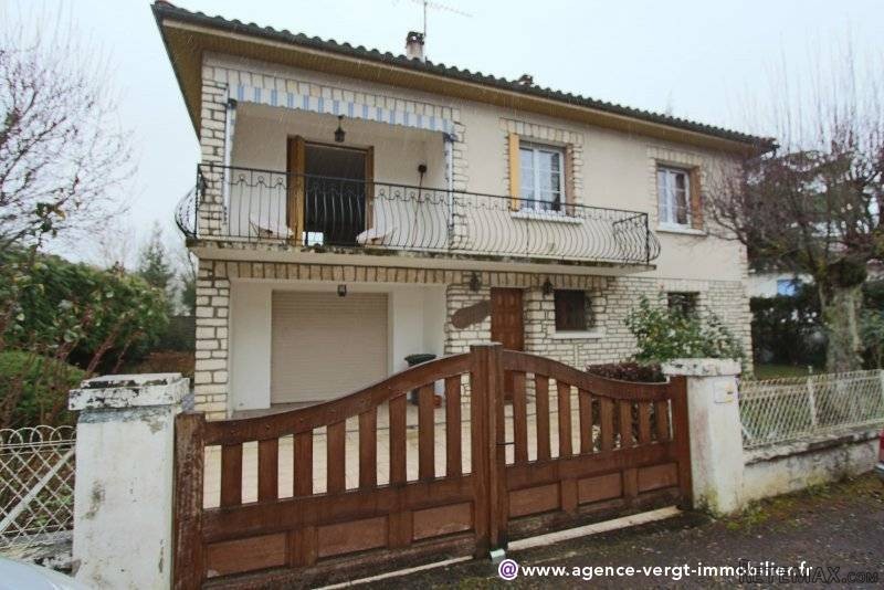 Ref 30083 : Bourg De Vergt Accessible À..