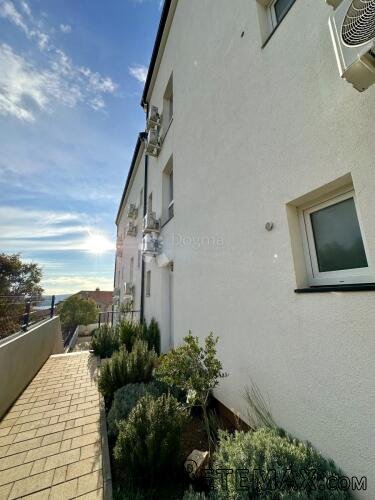 Kuća sa 4 apartmana i bazenom Crikvenica - 2