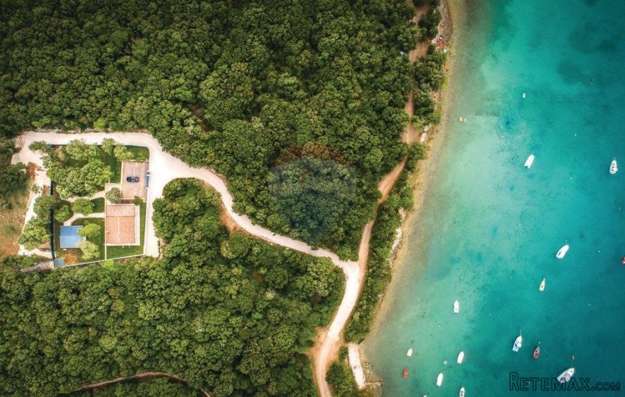 Rovinj - samostojeća kuća na fantastičnoj lokaciji 50 metara