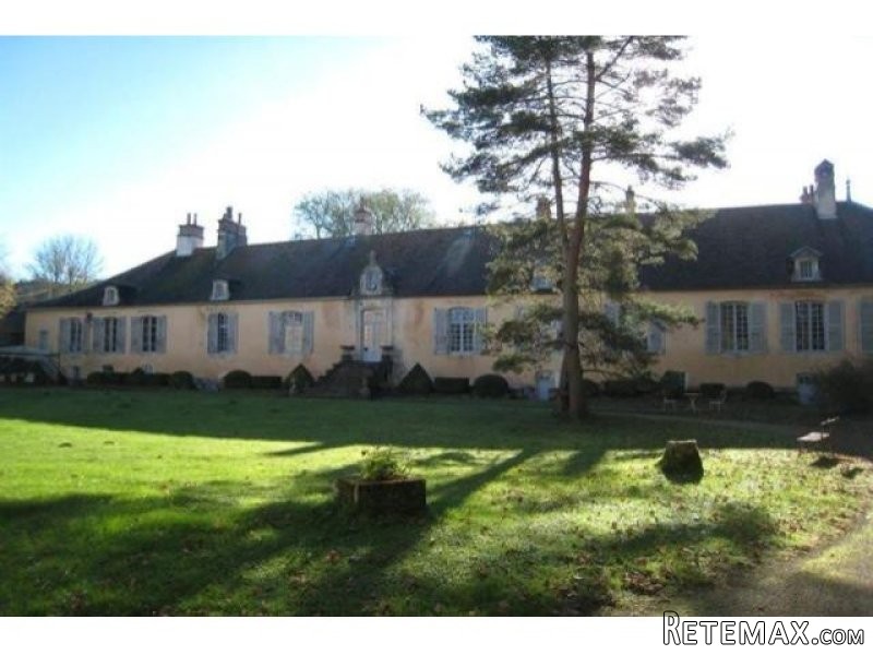 11 bedroom Castle For Sale: 21510..