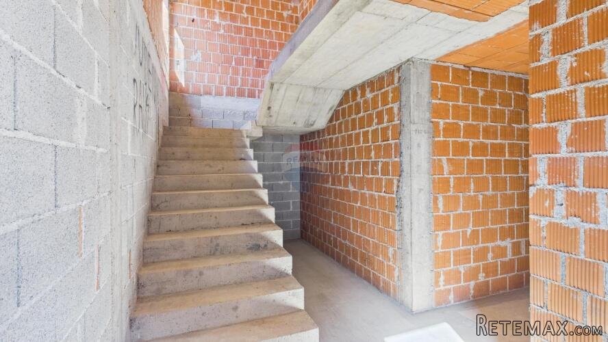 Zagreb, Gornja Dubrava – roh-bau kuća sa zemljištem i dokume - 3