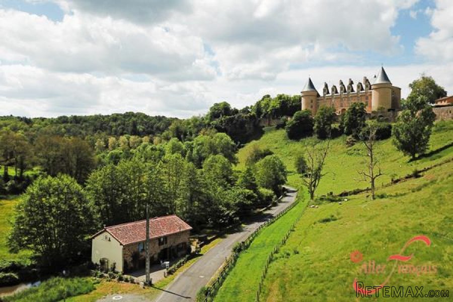 Rochechouart (Haute Vienne) - Rare opportunity to acquire this.. - 4