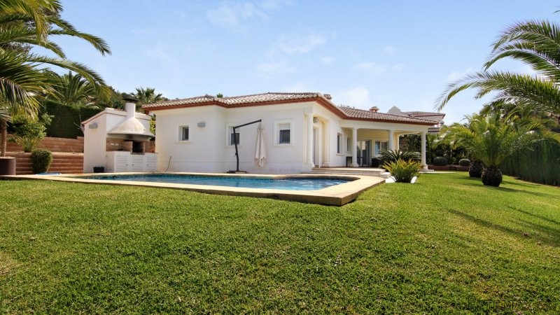 Superb 3 Bedroom High Quality Villa For..
