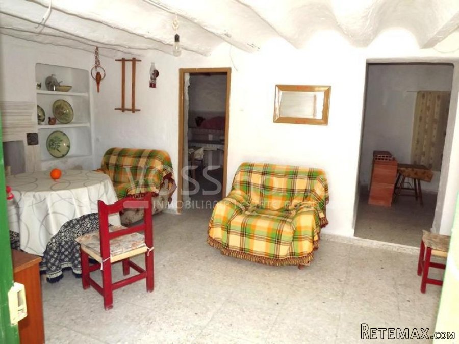 A lovely, traditionally, Spanish part reformed village.. - 5