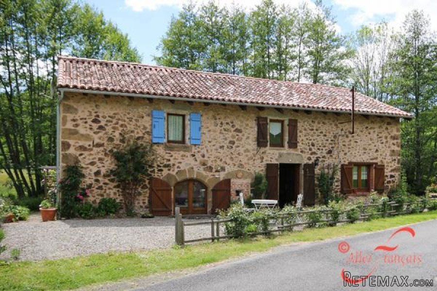 Rochechouart (Haute Vienne) - Rare opportunity to acquire this.. - 5