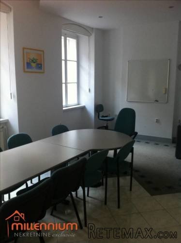 POSLOVNI PROSTOR, RIJEKA, CENTAR, 137m2, 4SKL, UREĐEN