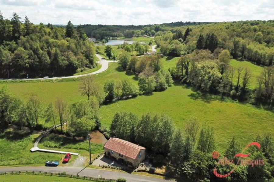 Rochechouart (Haute Vienne) - Rare opportunity to acquire this.. - 6