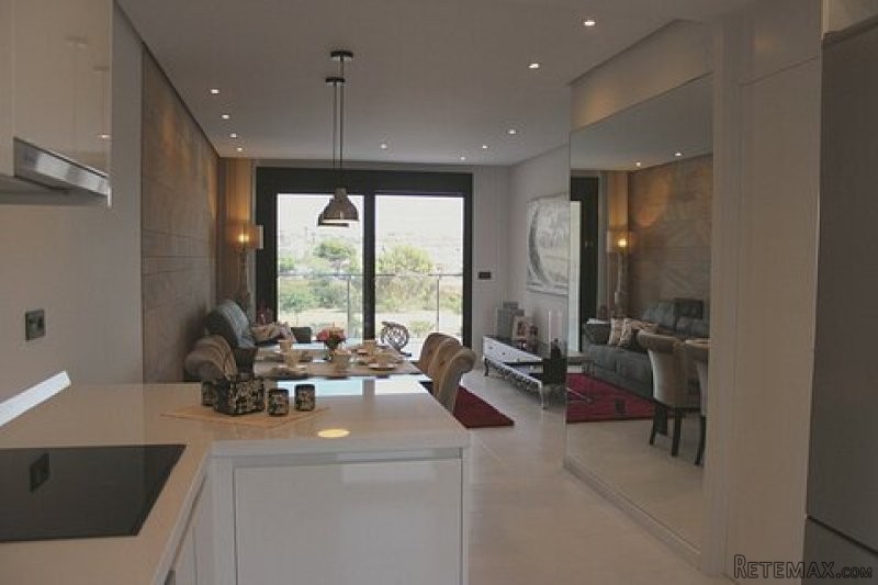 * Luxury Modern 2 Bed Beach Location.. - 2