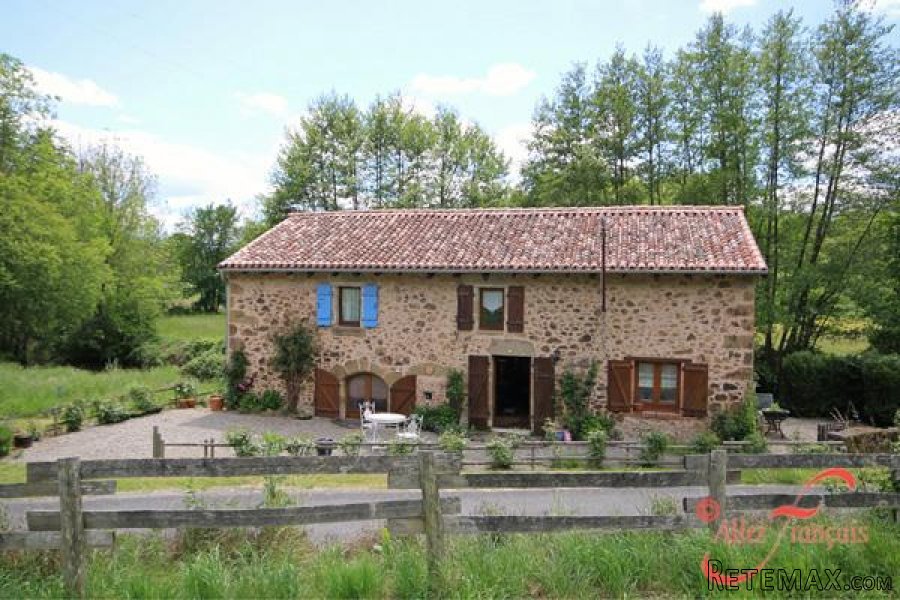 Rochechouart (Haute Vienne) - Rare opportunity to acquire this.. - 8