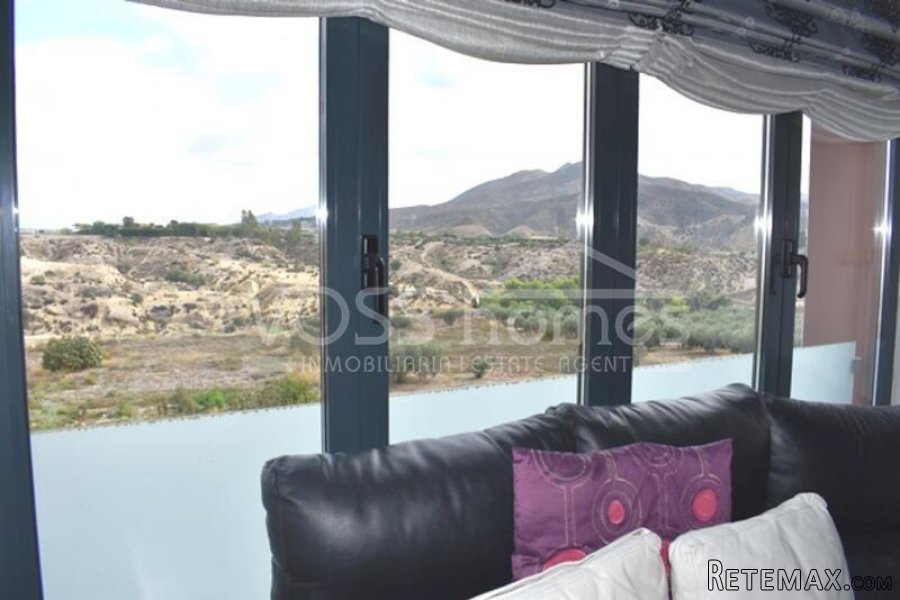 First floor, 3 bed, 2 bath apartment with amazing country.. - 2