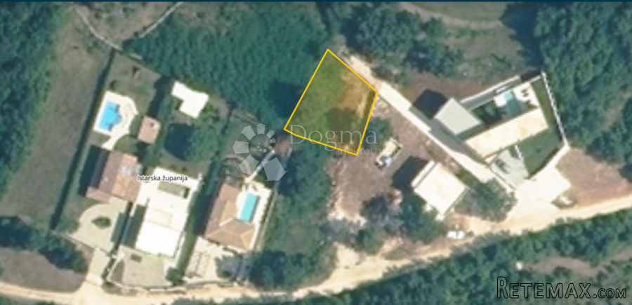 SVETVINČENAT: Građevinsko zemljište 1154m - 2