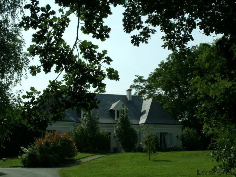 7 Bedrooms - Maison - For Sale - 2