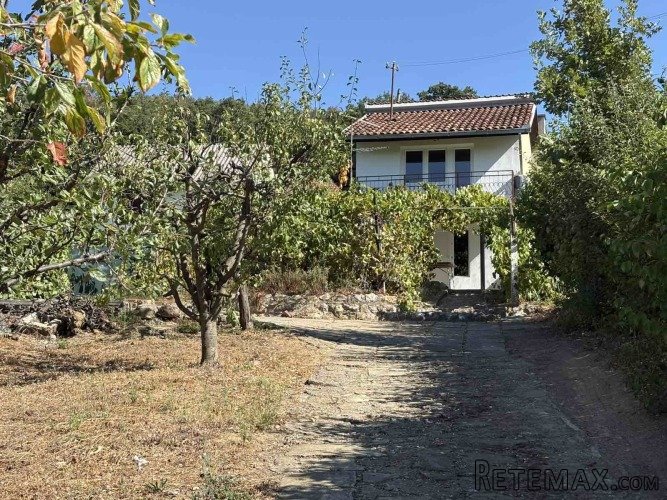 Vikend kuća 55m2,uknjižena,na 10ari placa - 3